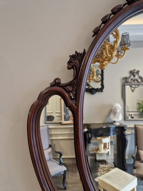 MAHOGANY ORNATE WALL MIRROR WITH EXQUISITE CARVINGS