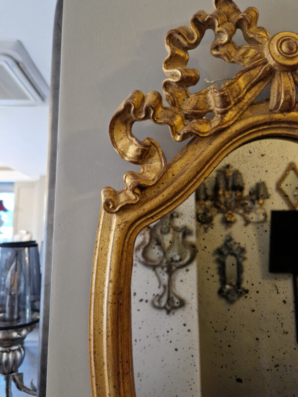 Glamorous Antique Style Gold Framed Wall Mirror